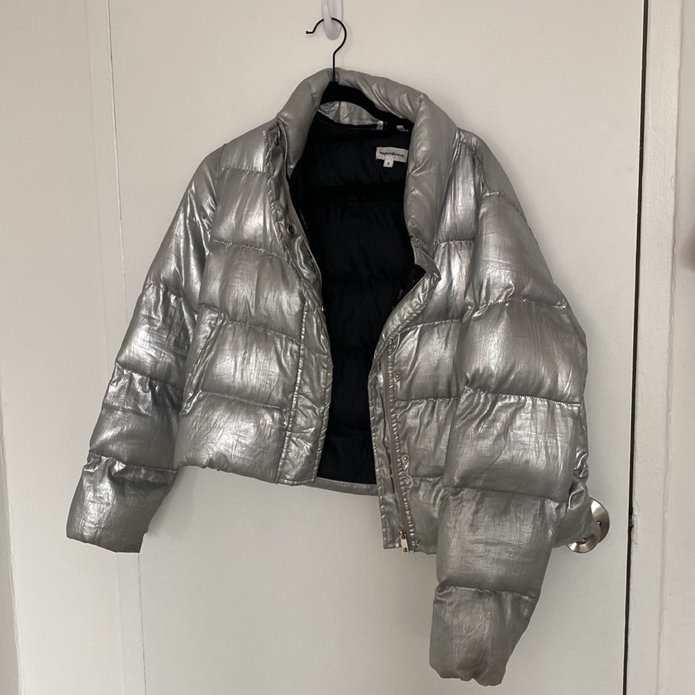 Silver superdown puffer. Great condition - Picture 2 of 2